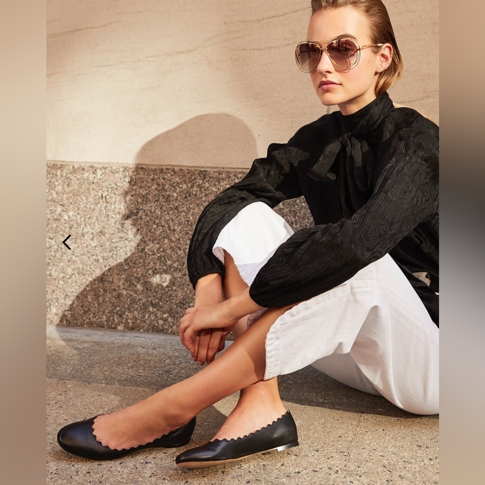 CHLOÉ Black Lauren scalloped leather ballet flats, Size 38 1/2